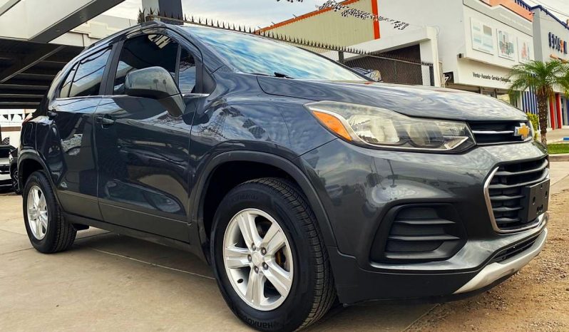 Chevrolet-Trax-LT-2019-Gris-1