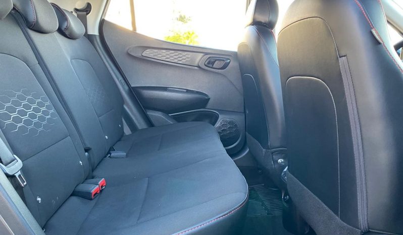 Hyundai Grand i10 GL Mid 2024 lleno