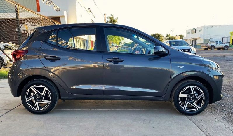 Hyundai Grand i10 GL Mid 2024 lleno