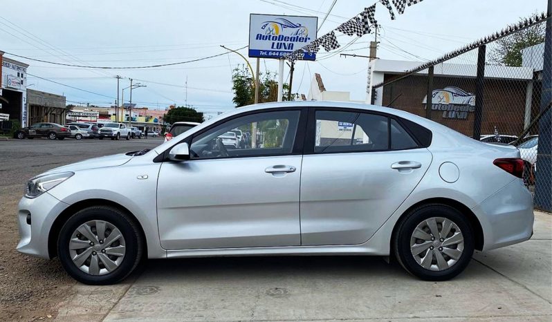 Kia Rio L 2020 lleno