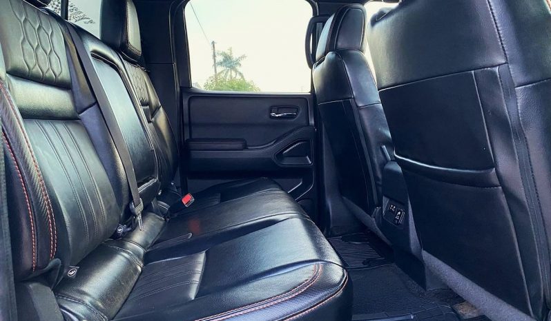 Nissan Frontier Pro-4x V6 2023 lleno