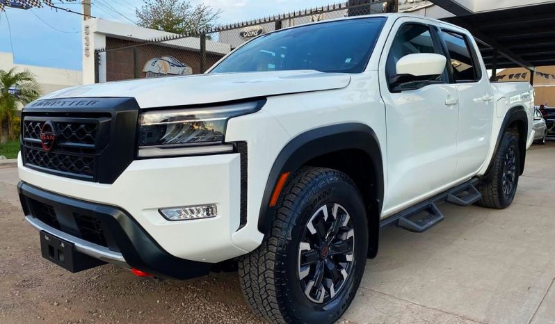 Nissan Frontier Pro-4x V6 2023 lleno