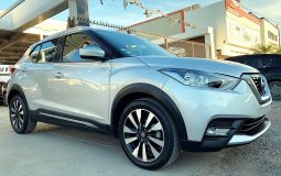 Nissan-Kicks-Advance-2019-Plata-1