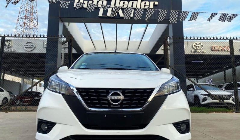 Nissan March Advance 2023 lleno