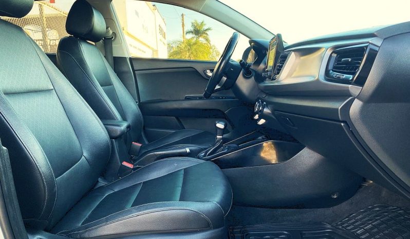 Kia Rio Ex 2023 lleno