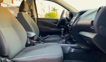 Nissan Frontier SE 2023 lleno