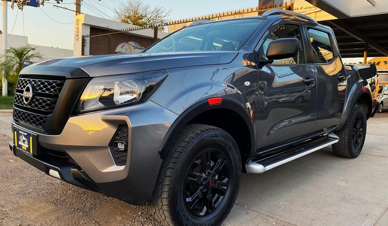 Nissan Frontier SE 2023 lleno