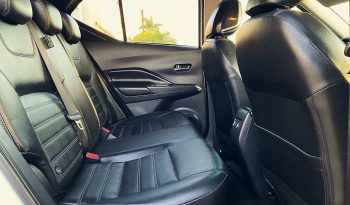 Nissan Kicks Platinum 2023 lleno