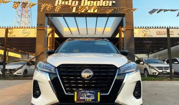 Nissan Kicks Platinum 2023 lleno