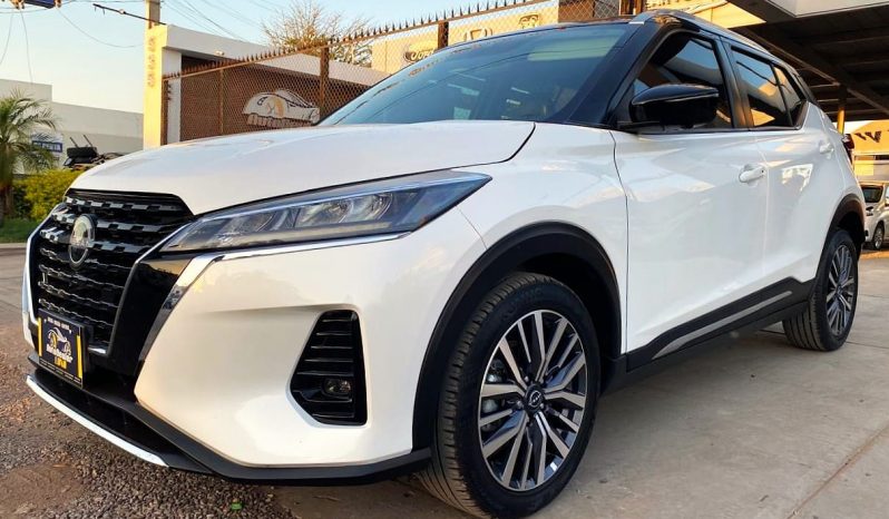 Nissan Kicks Platinum 2023 lleno