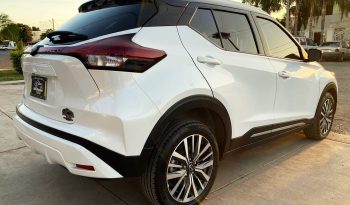 Nissan Kicks Platinum 2023 lleno