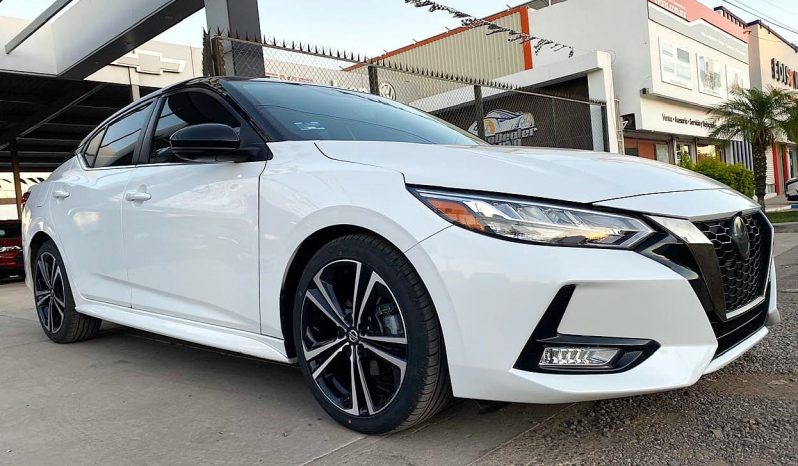 Nissan-Sentra-SR-Bitono-2023-Blanco-1