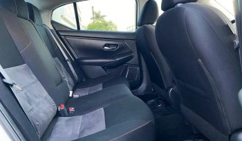 Nissan Sentra SR Bitono 2023 lleno