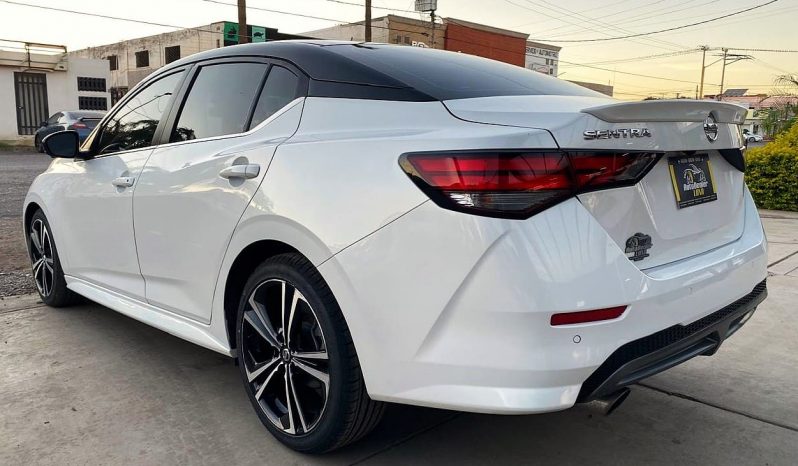 Nissan Sentra SR Bitono 2023 lleno