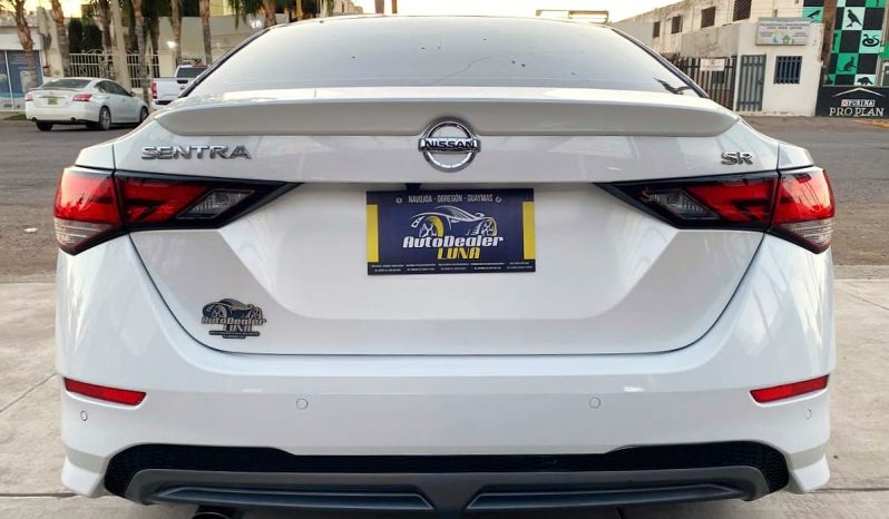 Nissan Sentra SR Bitono 2023 lleno