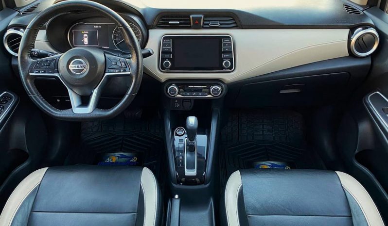 Nissan Versa Exclusive 2022 lleno