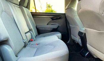 Toyota Highlander LE 2022 lleno