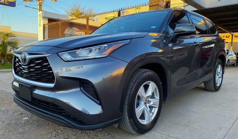 Toyota Highlander LE 2022 lleno