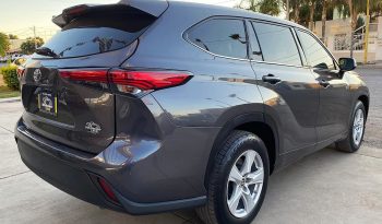 Toyota Highlander LE 2022 lleno