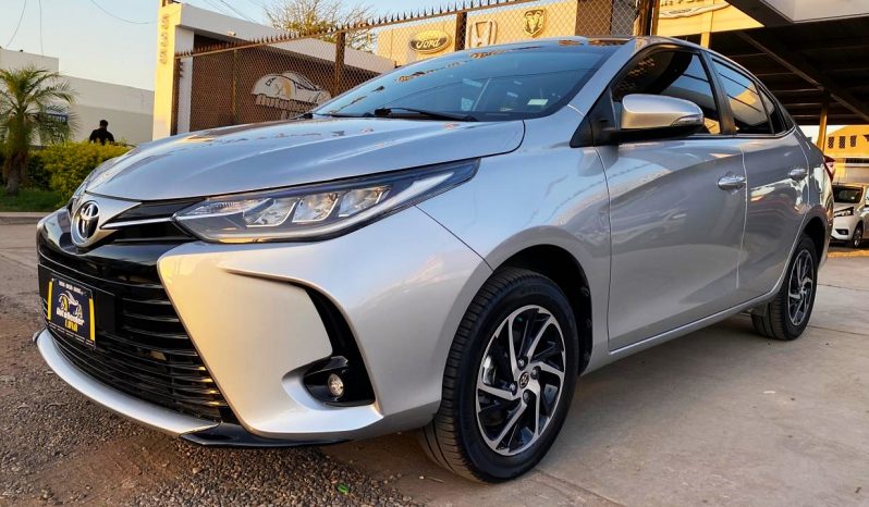 Toyota Yaris S 2022 lleno