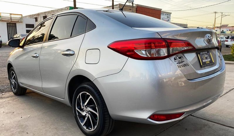 Toyota Yaris S 2022 lleno
