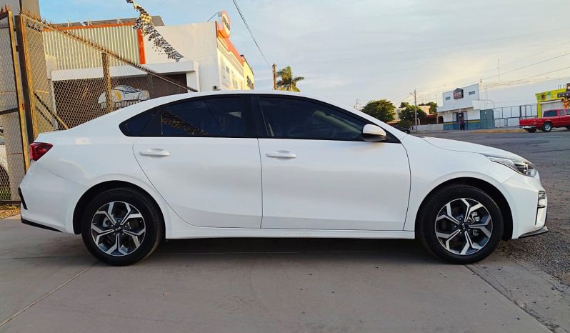 Kia Forte LX 2021 lleno